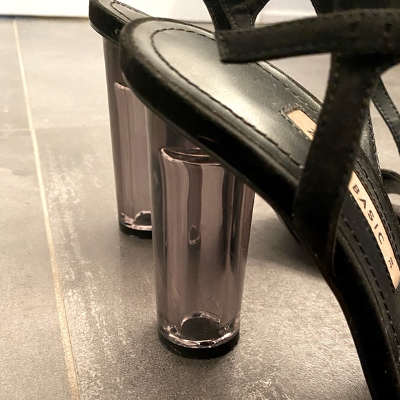 ZARA clear heel black heels - Picture 2 of 3